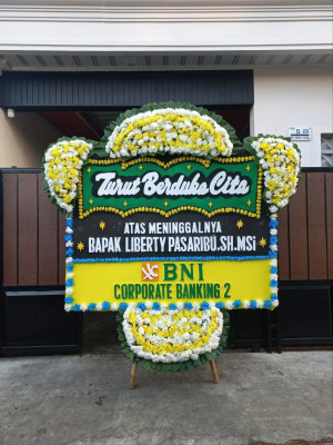 Papan Bunga Duka di Teupah Barat