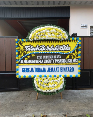 Papan Bunga Duka di Teupah Barat